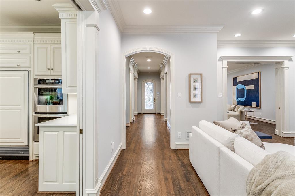 7979 Caruth Court Property Photo 4