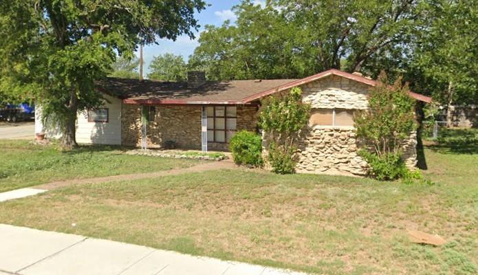 1003 N Bridge Street Property Photo
