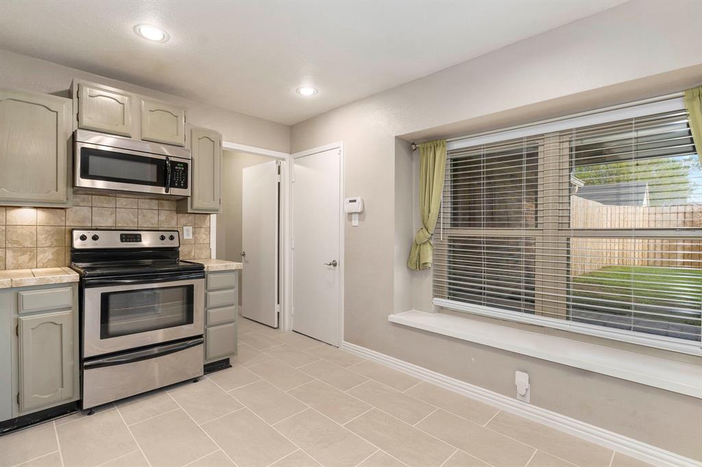 4248 Ireland Drive Property Photo 12