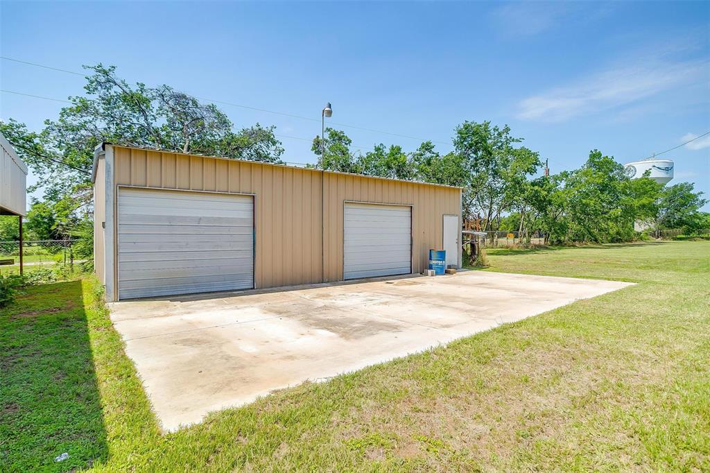 216 County Road 800a Property Photo 6