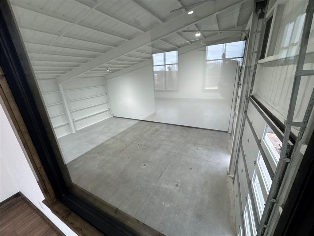 2720 Ranger Highway Property Photo 31