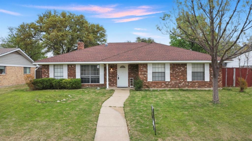 2105 Drake Drive Property Photo 1