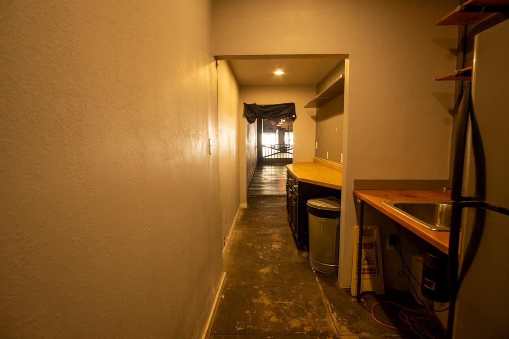 112 E Sam Rayburn Drive Property Photo 22