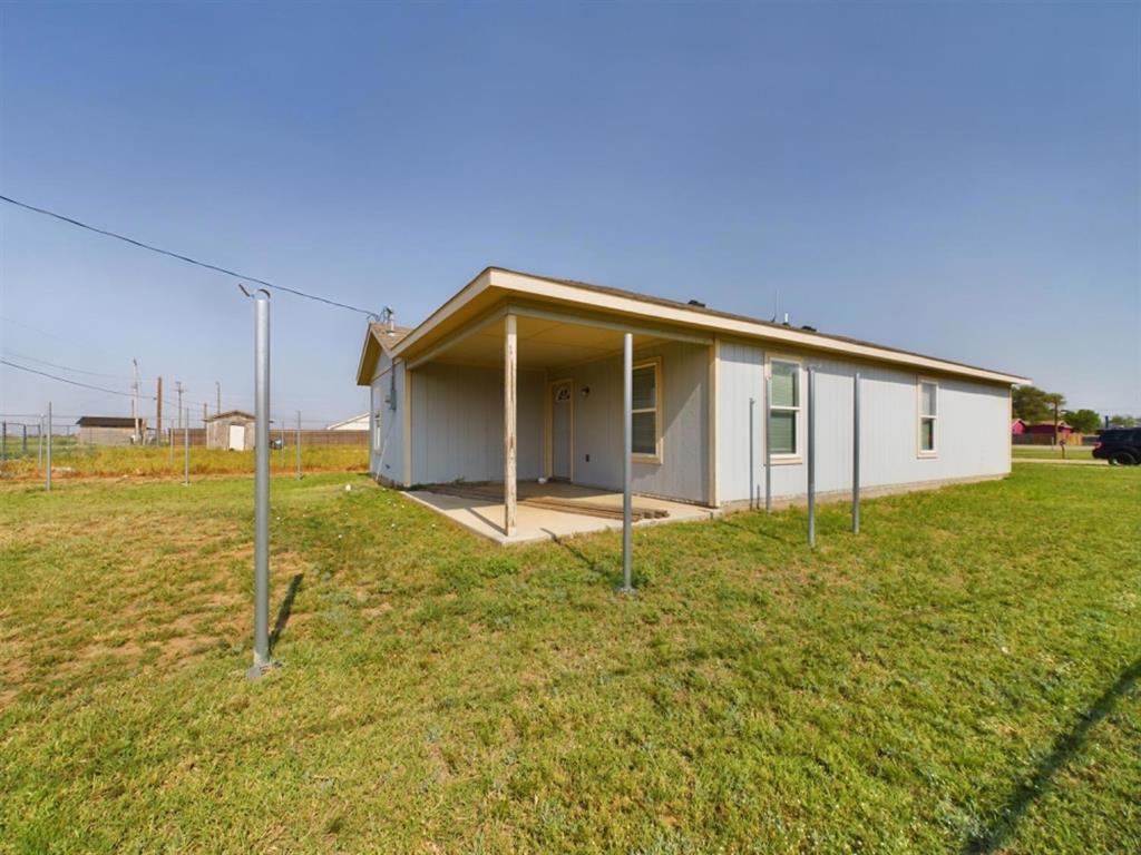 4210 E 63rd Property Photo 10