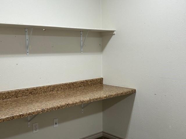 427 N Rusk Street Property Photo 7