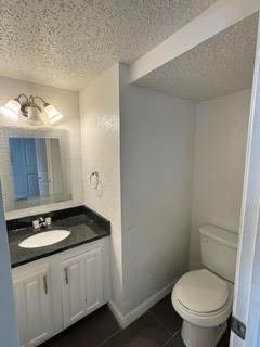 6040 Stoneybrook Drive Property Photo 13