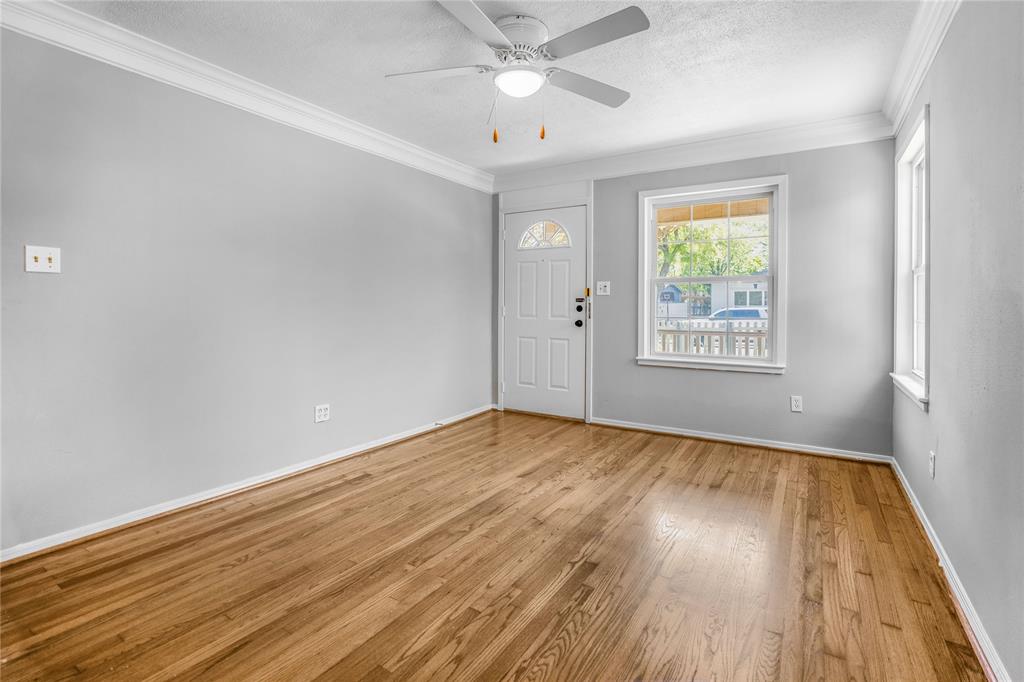 814 Woodleigh Drive Property Photo 4