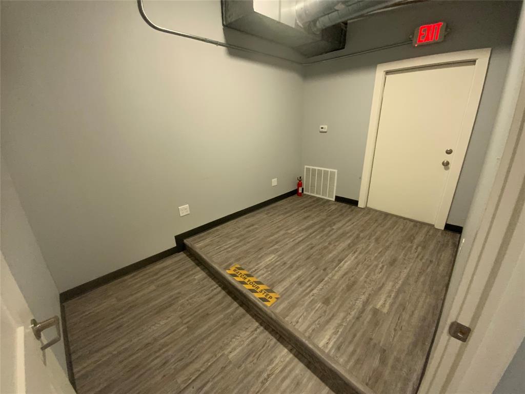 113 S Avenue D Property Photo 17