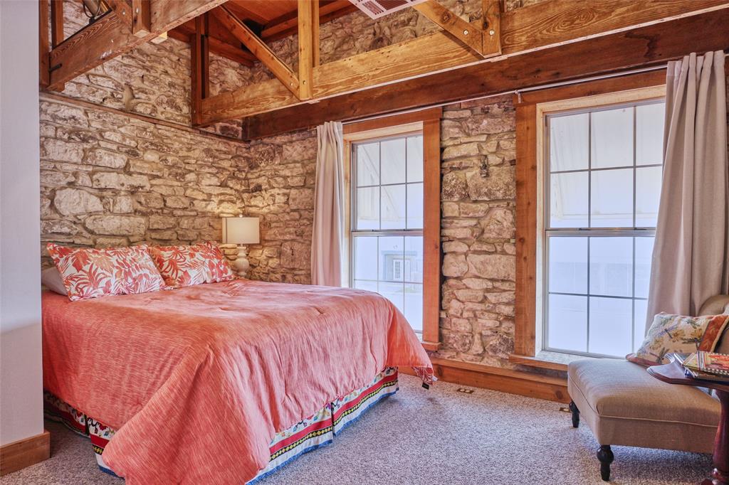113 S Avenue D Property Photo 25