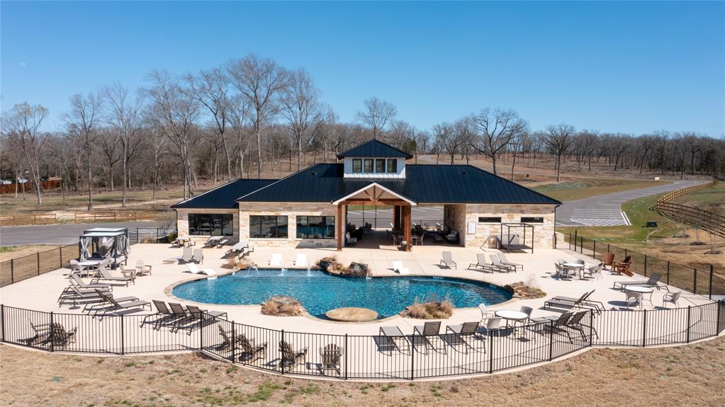 7011 Lakeshore Way Property Photo