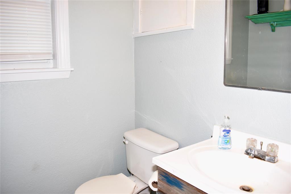 405 S Bridge Street Property Photo 8