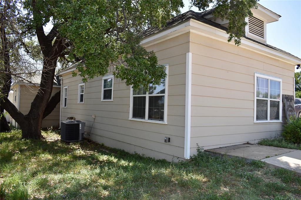 405 S Bridge Street Property Photo 13