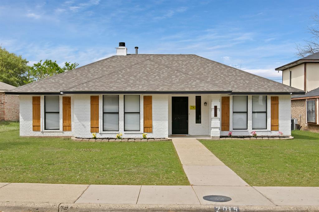 2015 Garden Crest Lane Property Photo 1