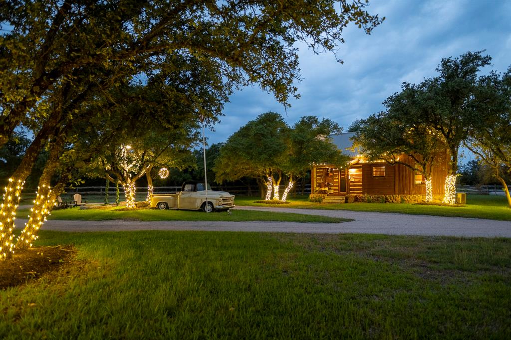 7225 B W Rm 243 Property Photo 19