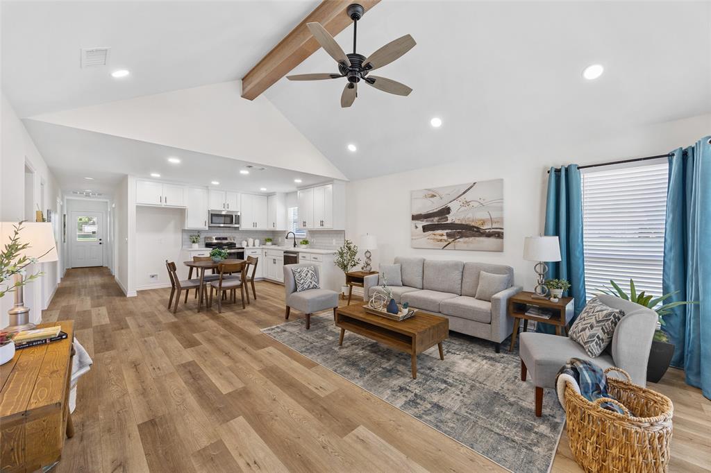 407 S Clay Property Photo 1