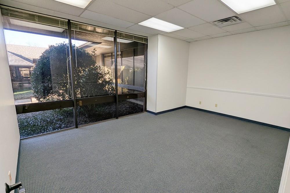1121 E Southeast Loop 323 Bldg I Ste 100 Property Photo 1