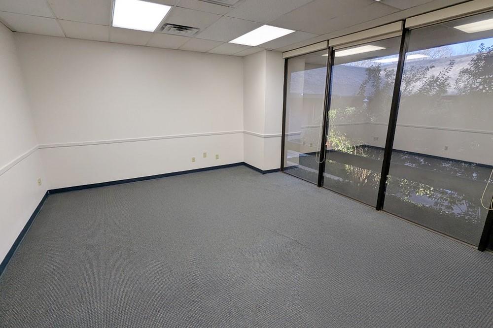 1121 E Southeast Loop 323 Bldg I Ste 100 Property Photo 2
