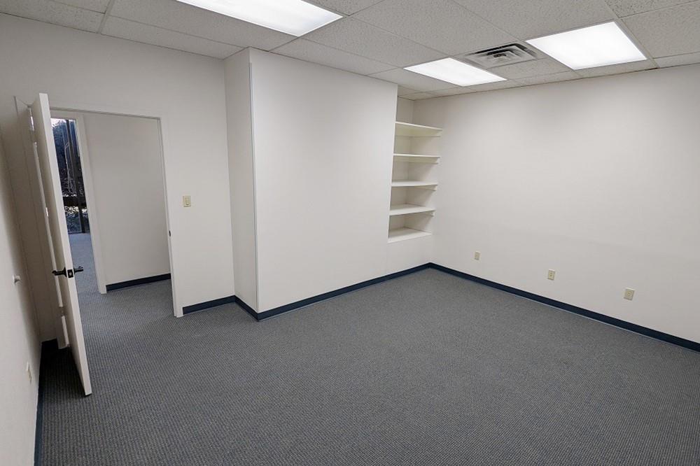 1121 E Southeast Loop 323 Bldg I Ste 100 Property Photo 5
