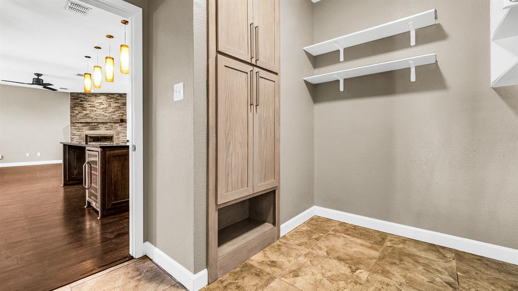 1621 Salvia Springs Drive Property Photo 18