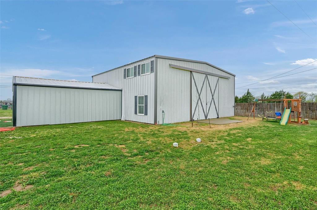9517 S Collinsville Property Photo 5