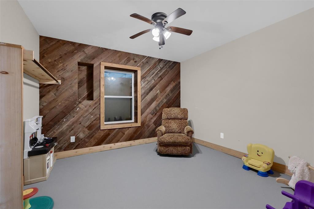 9517 S Collinsville Property Photo 20