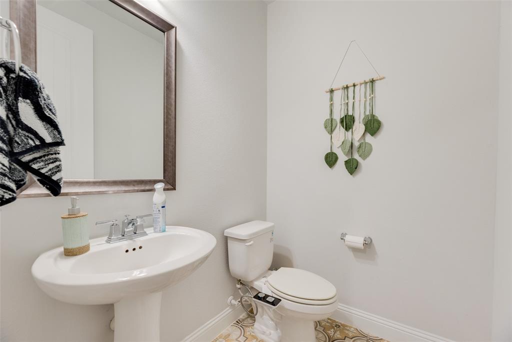 5805 Fuder Drive Property Photo 16
