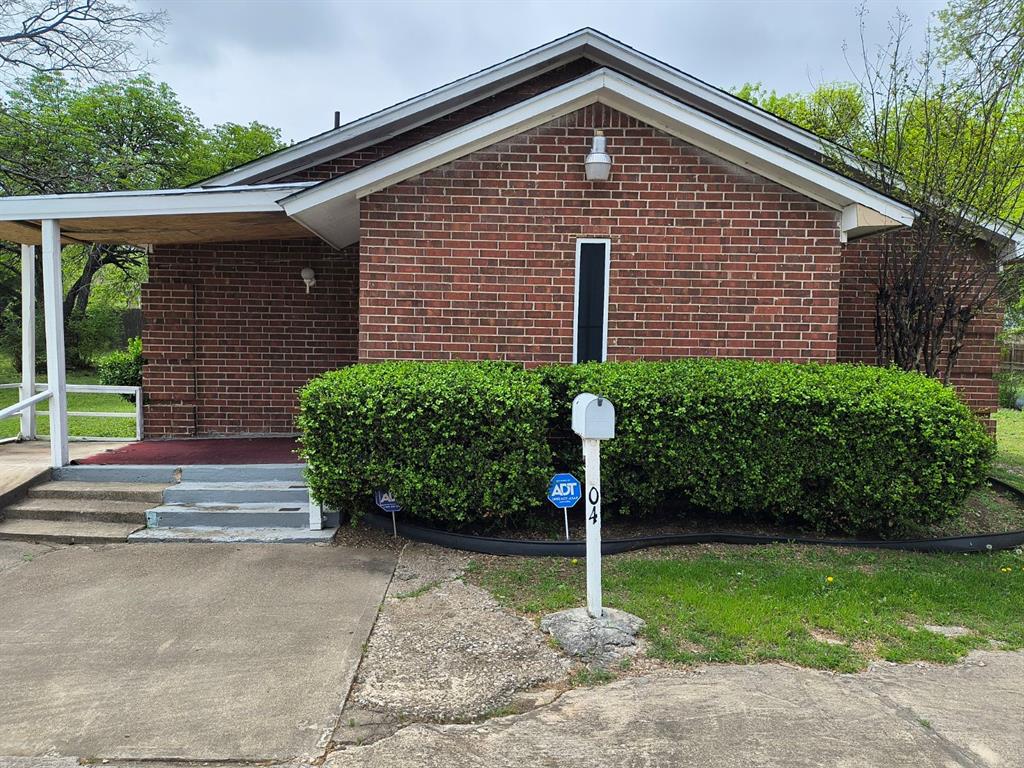 4404 Baylor Street Property Photo 1