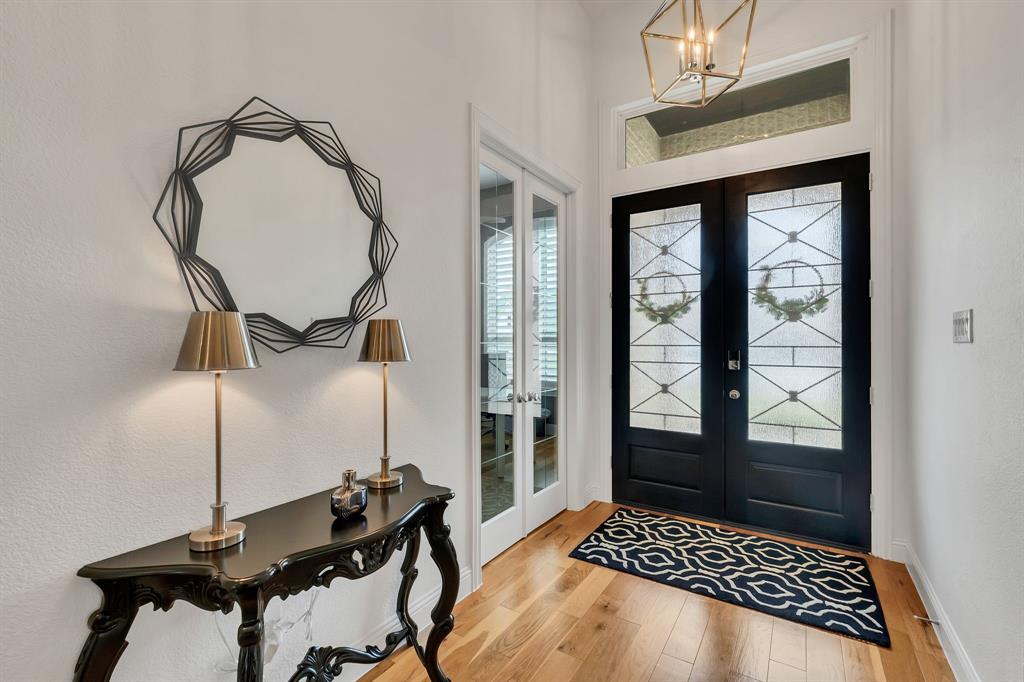 8516 Autumn Lake Trail Property Photo 3