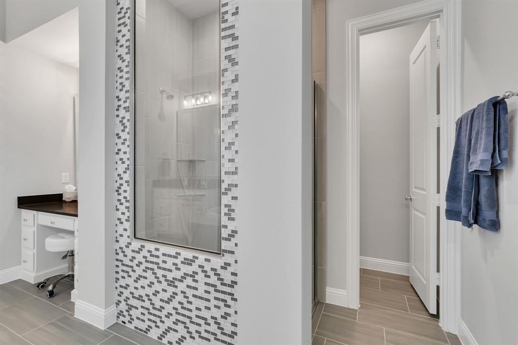 8516 Autumn Lake Trail Property Photo 31