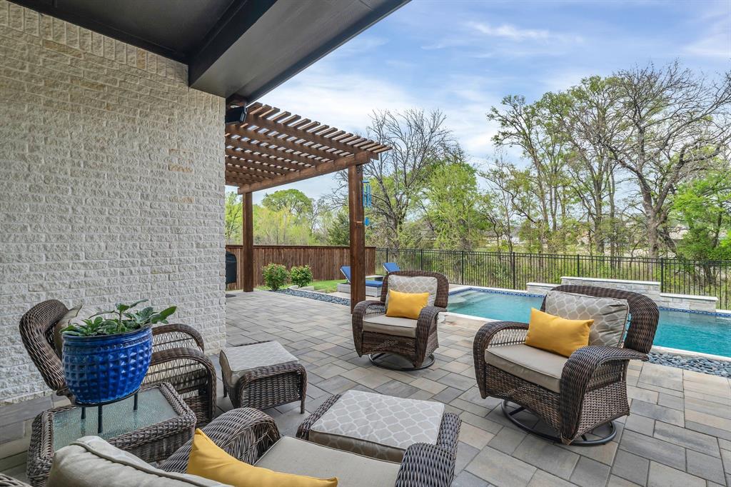 8516 Autumn Lake Trail Property Photo 34