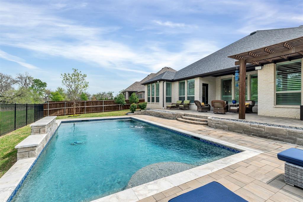8516 Autumn Lake Trail Property Photo 37