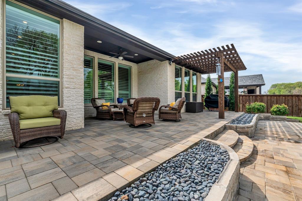 8516 Autumn Lake Trail Property Photo 39