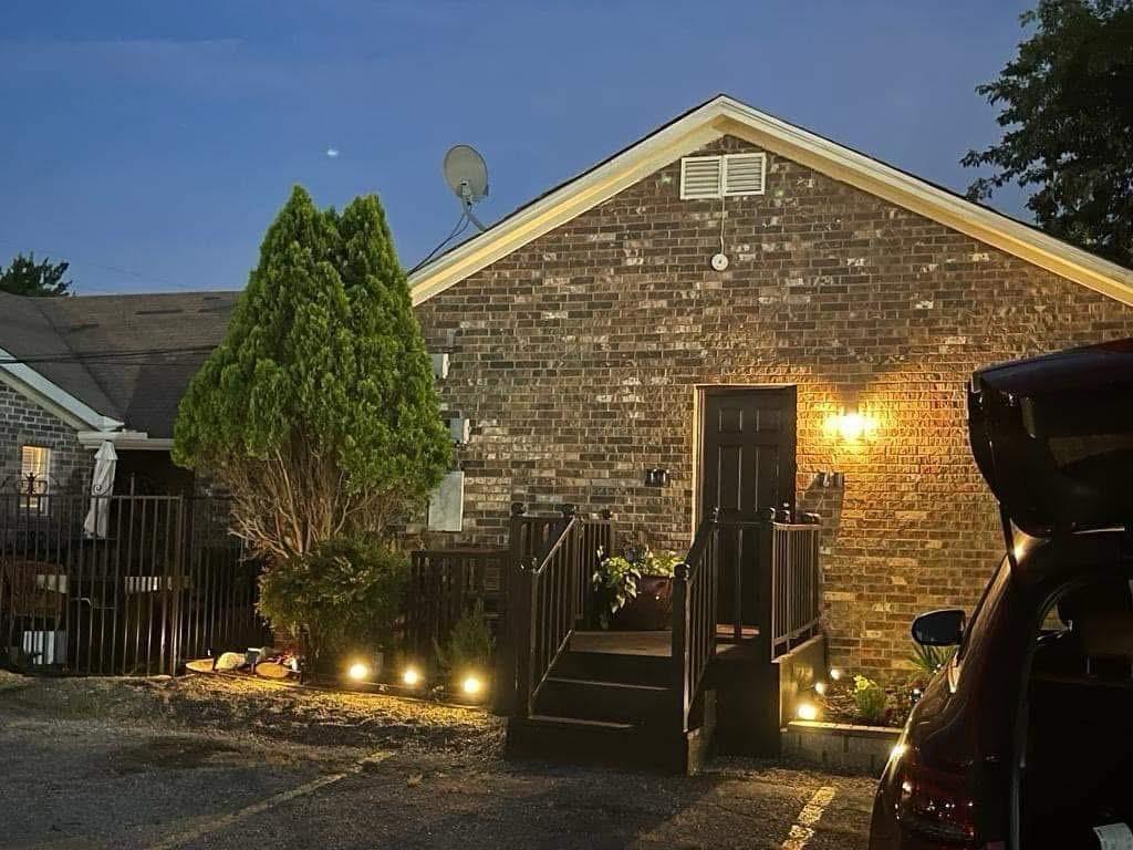 2340 Chandler Drive Property Photo 1