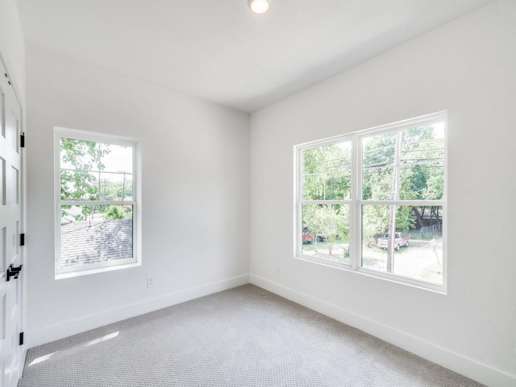 706 W White Avenue Property Photo 21