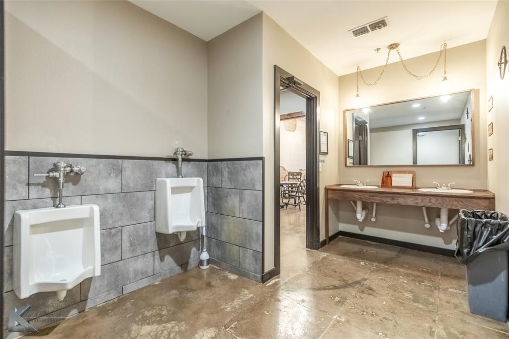 382 Chestnut Street Property Photo 24