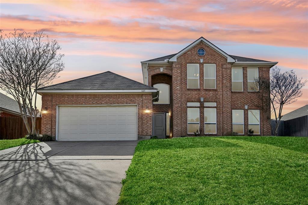 684 Chisholm Trail Property Photo 1