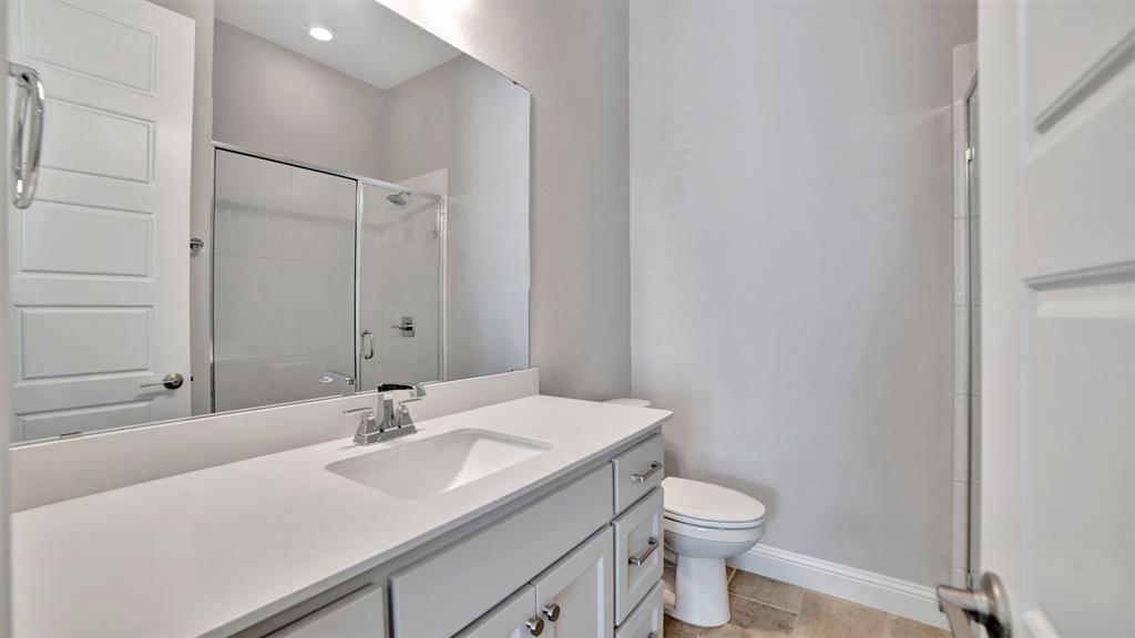 2500 Rosecroft Court Property Photo 18