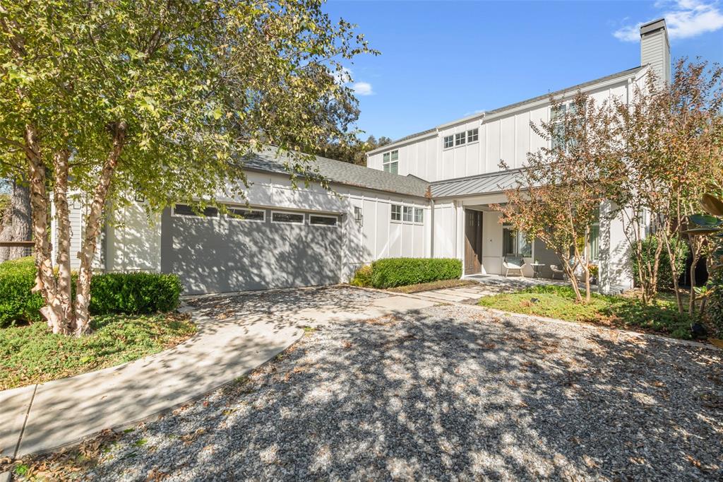 2014 Lakeland Drive Property Photo 1