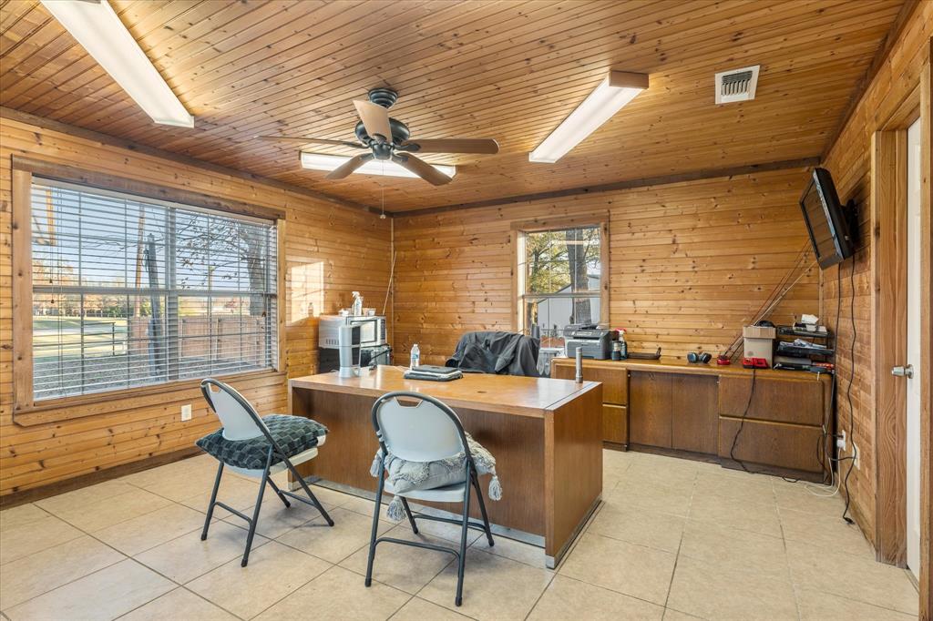 1482 Farm Road 3417 Property Photo 7