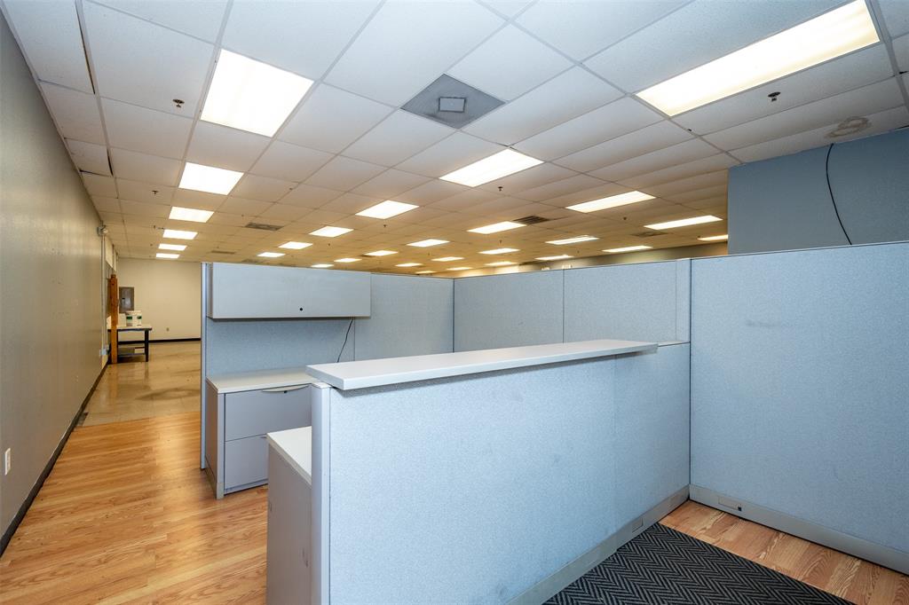 108 Industrial Drive Property Photo 5