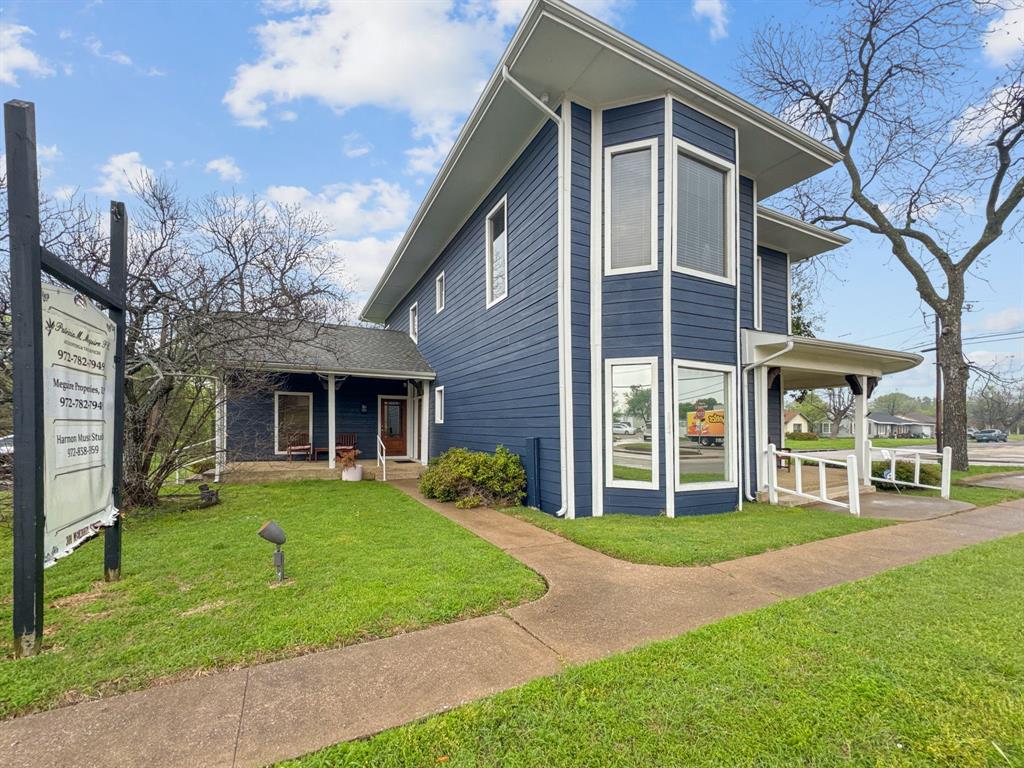 301 Mckinney Street Property Photo 3