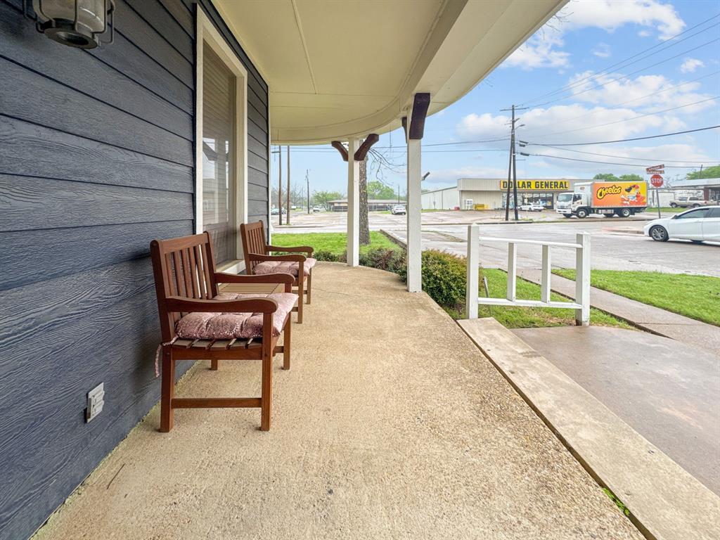 301 Mckinney Street Property Photo 10