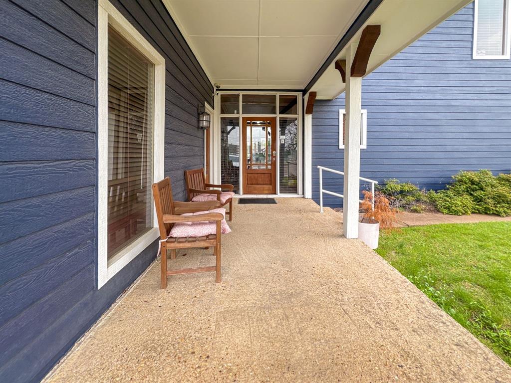 301 Mckinney Street Property Photo 12