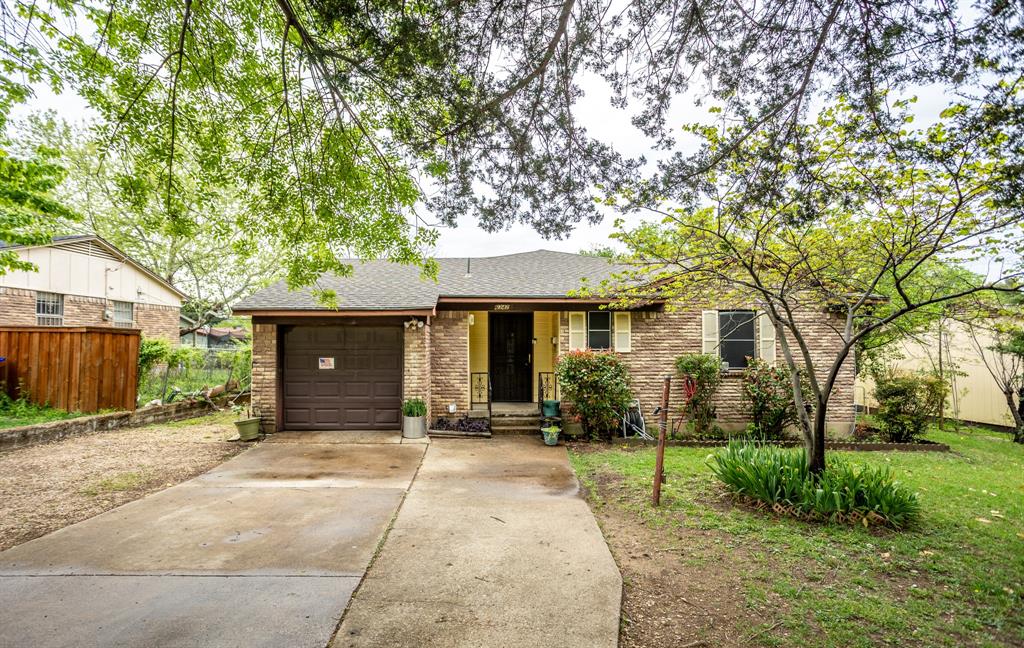 6342 Silvery Moon Drive Property Photo 1