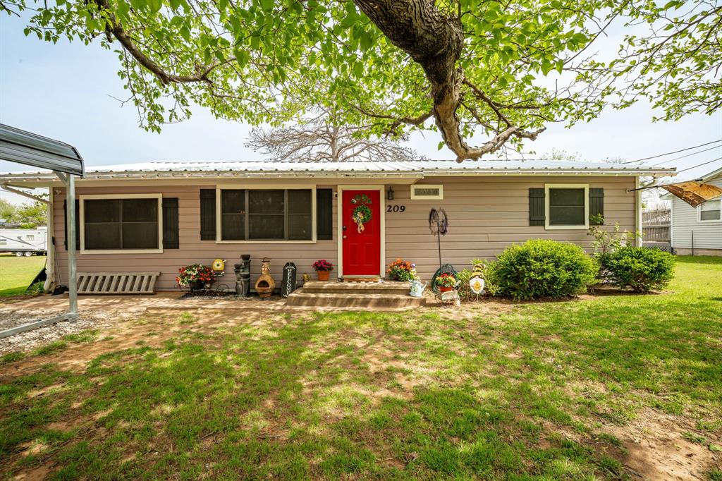 209 S Comanche Drive Property Photo