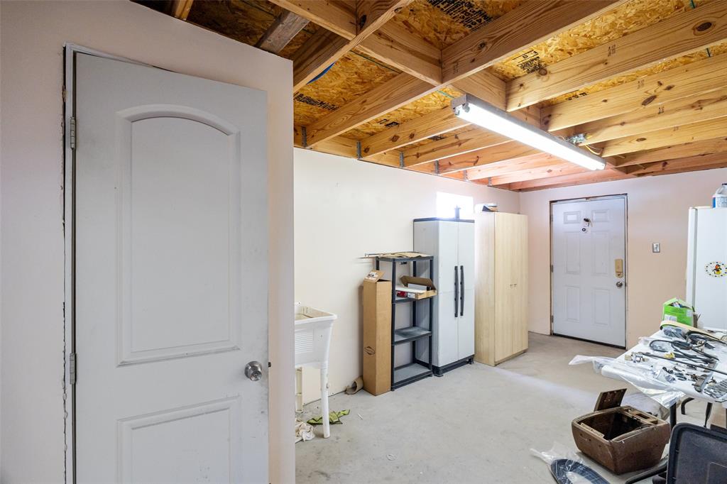 3231 Walnut Creek Parkway Property Photo 13
