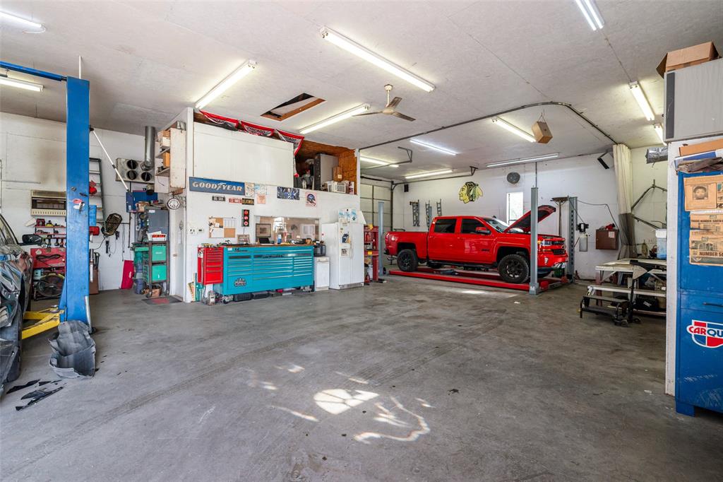 3231 Walnut Creek Parkway Property Photo 26