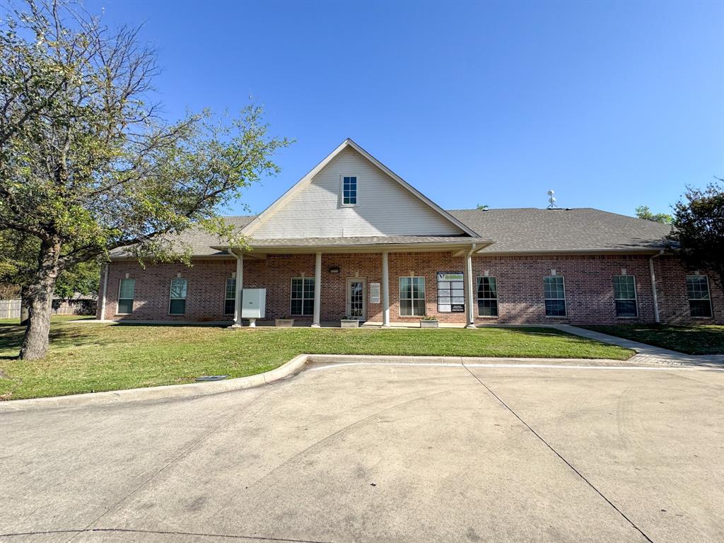 1602 W Business 380 Property Photo 1