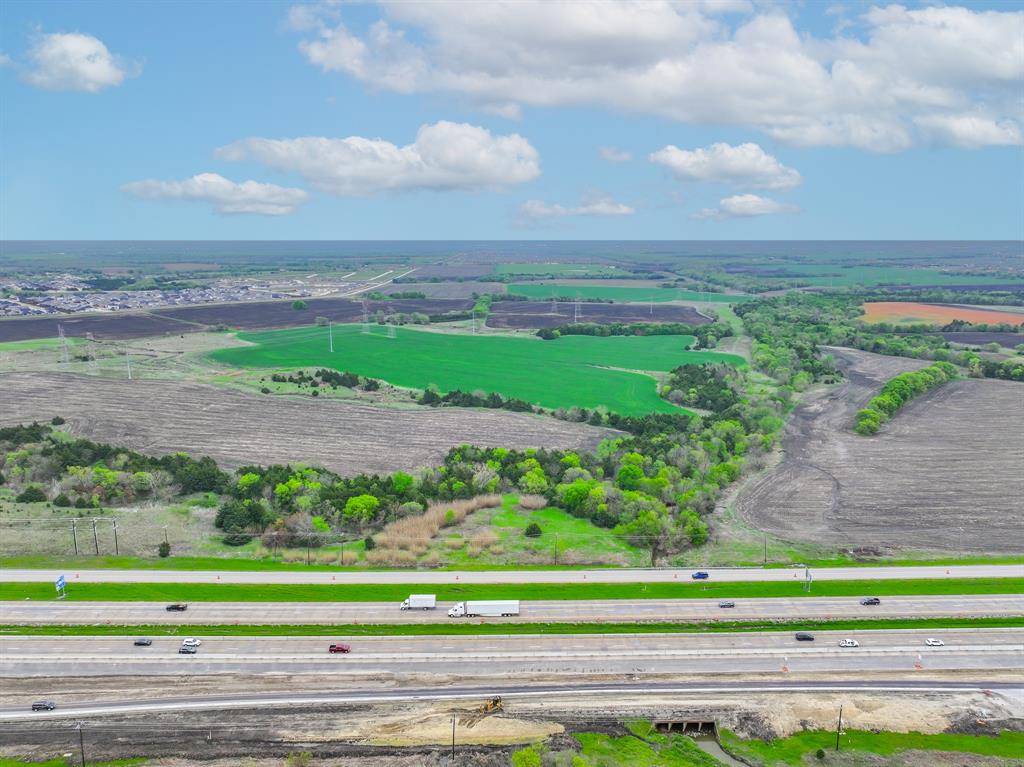 000 I-30 Property Photo 2