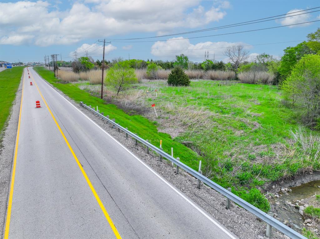 000 I-30 Property Photo 17